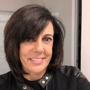 Meet your Posher, Deborah